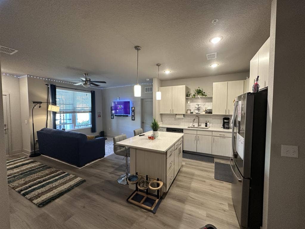 Master bedroom w/ private bath