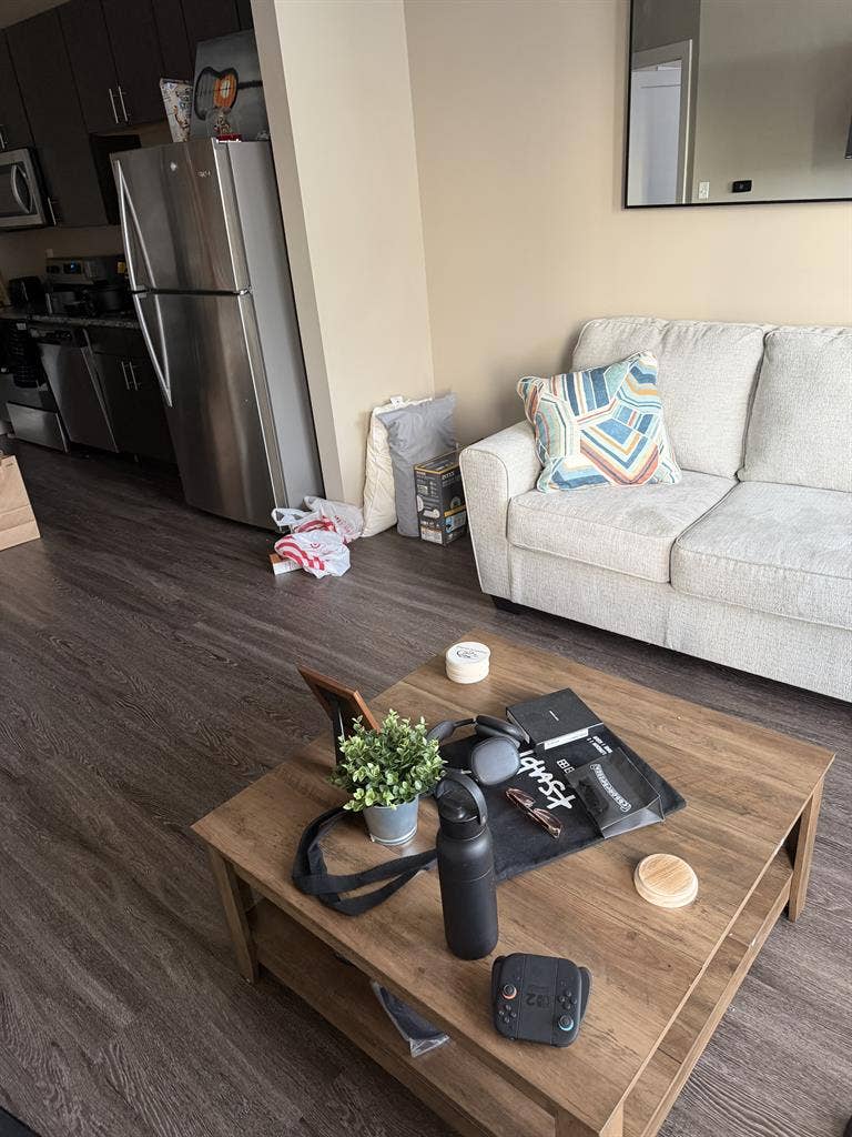 1Bed 1Bath - Chroma STL (696 sq ft)