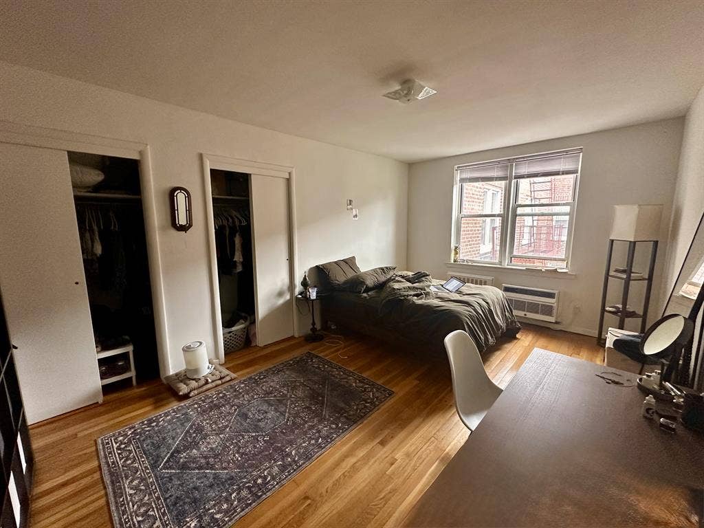 room for rent (2 bed, 1 bath)
