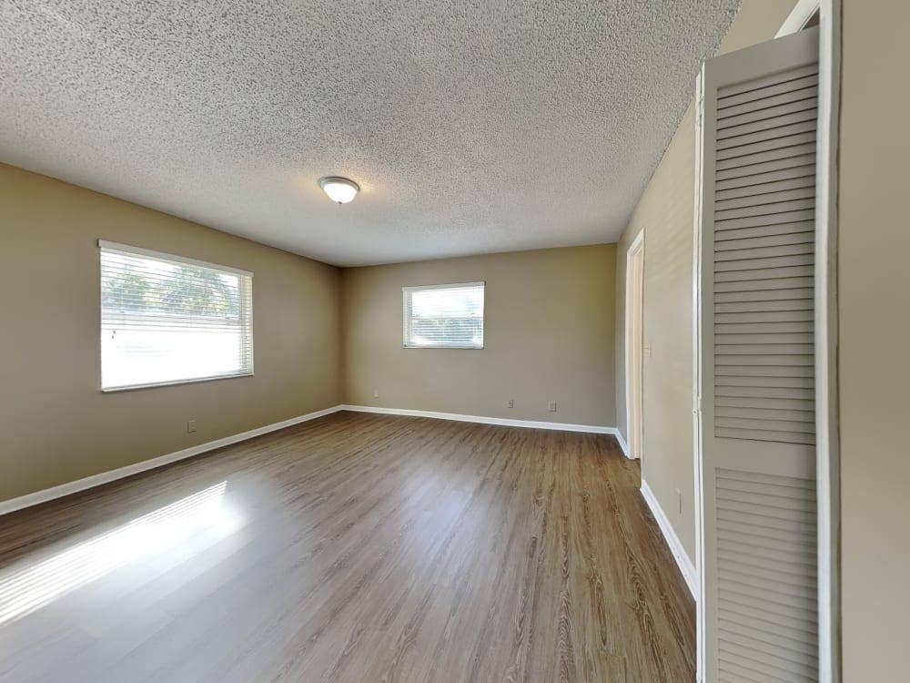 Modern 3BR/2BA Apartment