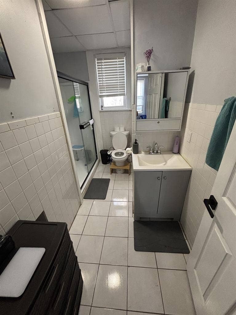 Room (3x) in 3BR Apartment