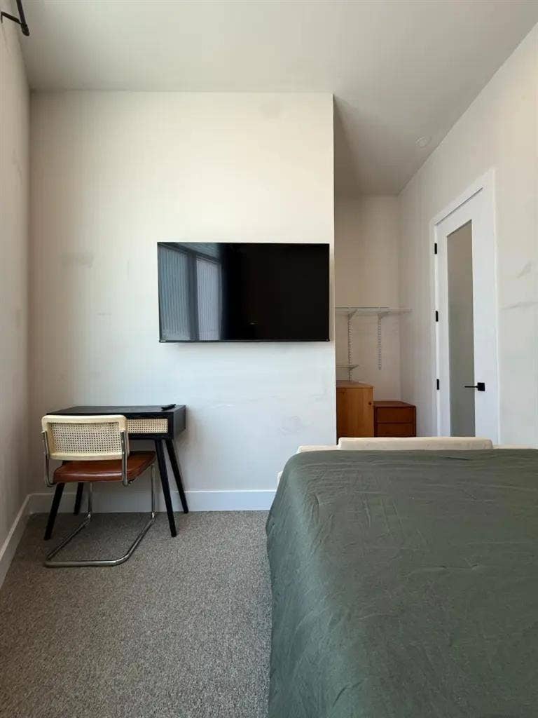 Delmonico Pl #807 in 3 bedroom