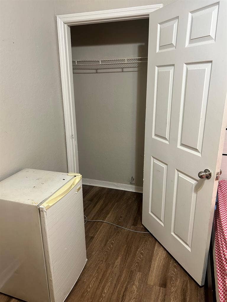 I rent a room in Metrowest area