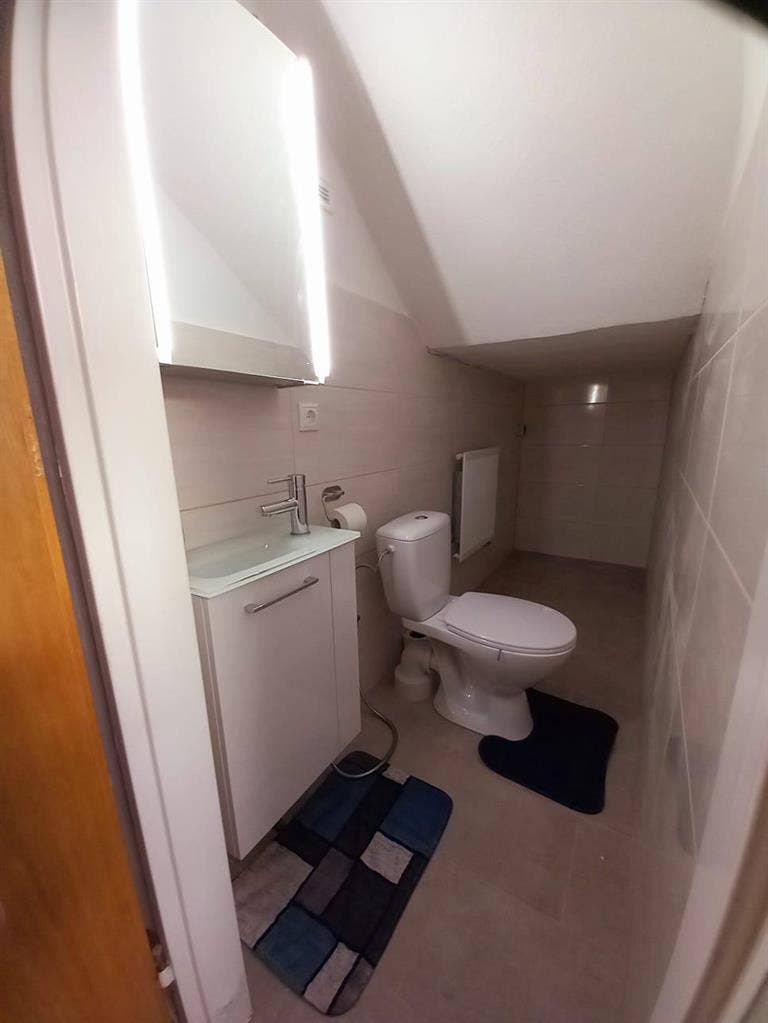 Studio/single room only for Indians