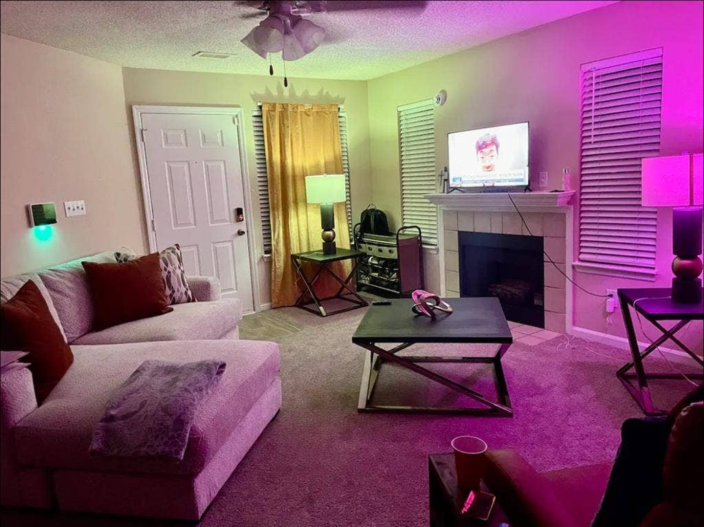 Furnished Pr. Bdrm w/ Pr. Full Bath