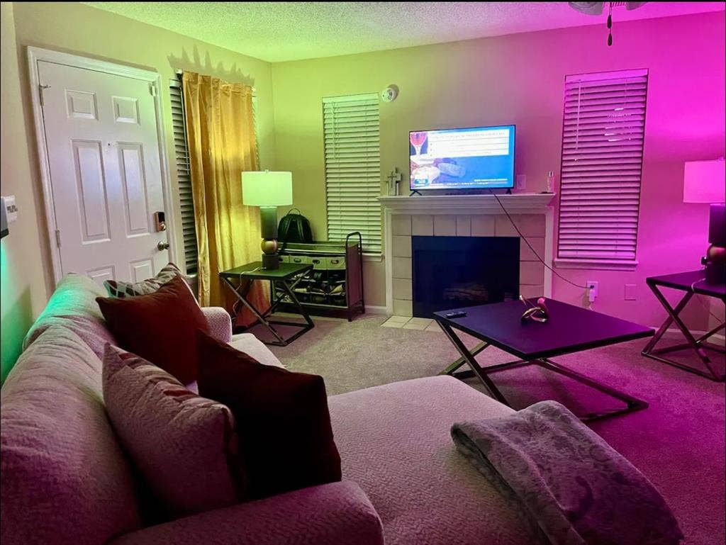 Furnished Pr. Bdrm w/ Pr. Full Bath