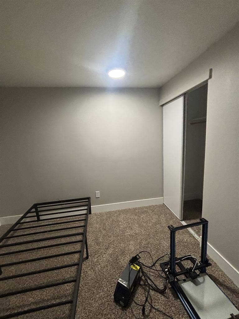 $800 room and private bathroom