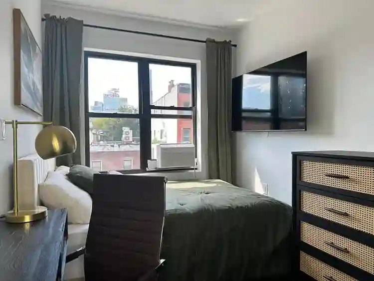 Vanderbilt Ave – #709