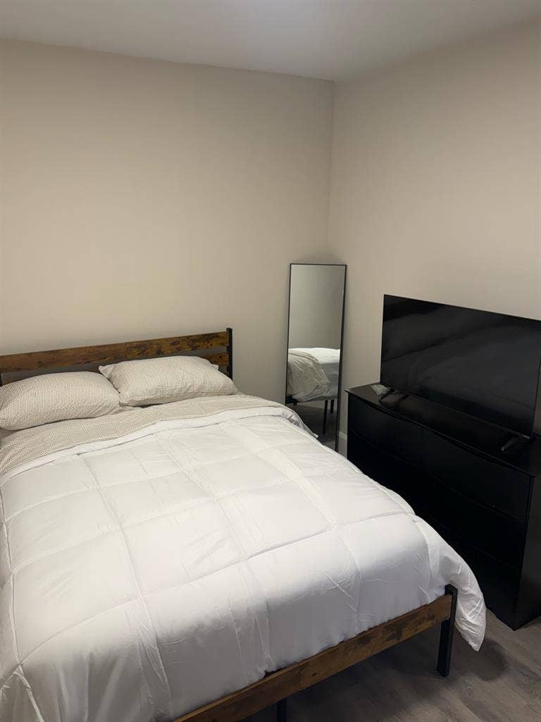 All inclusive Room for rent
