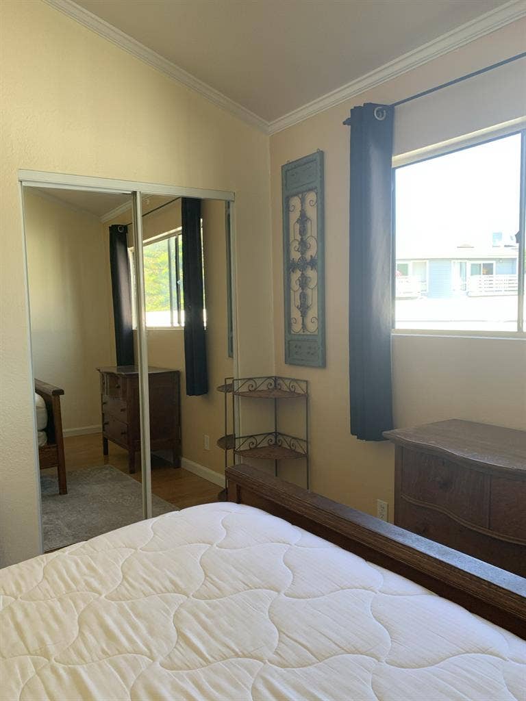 Furnished Ocean View Room For Rent