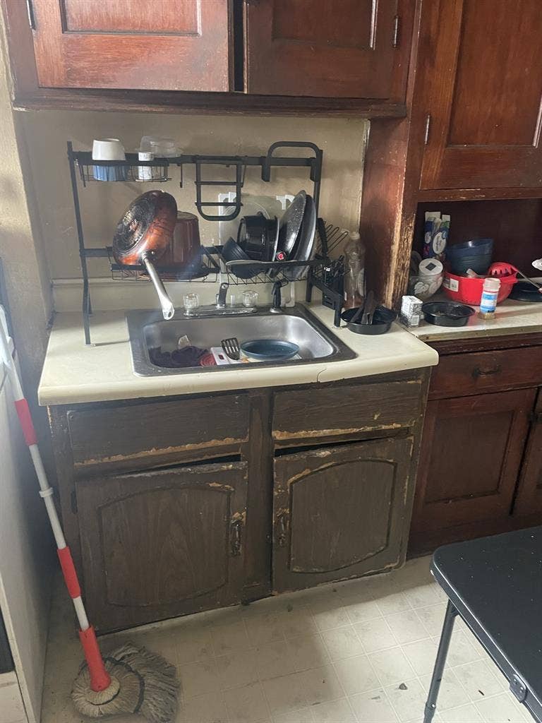 Looking for a roommate