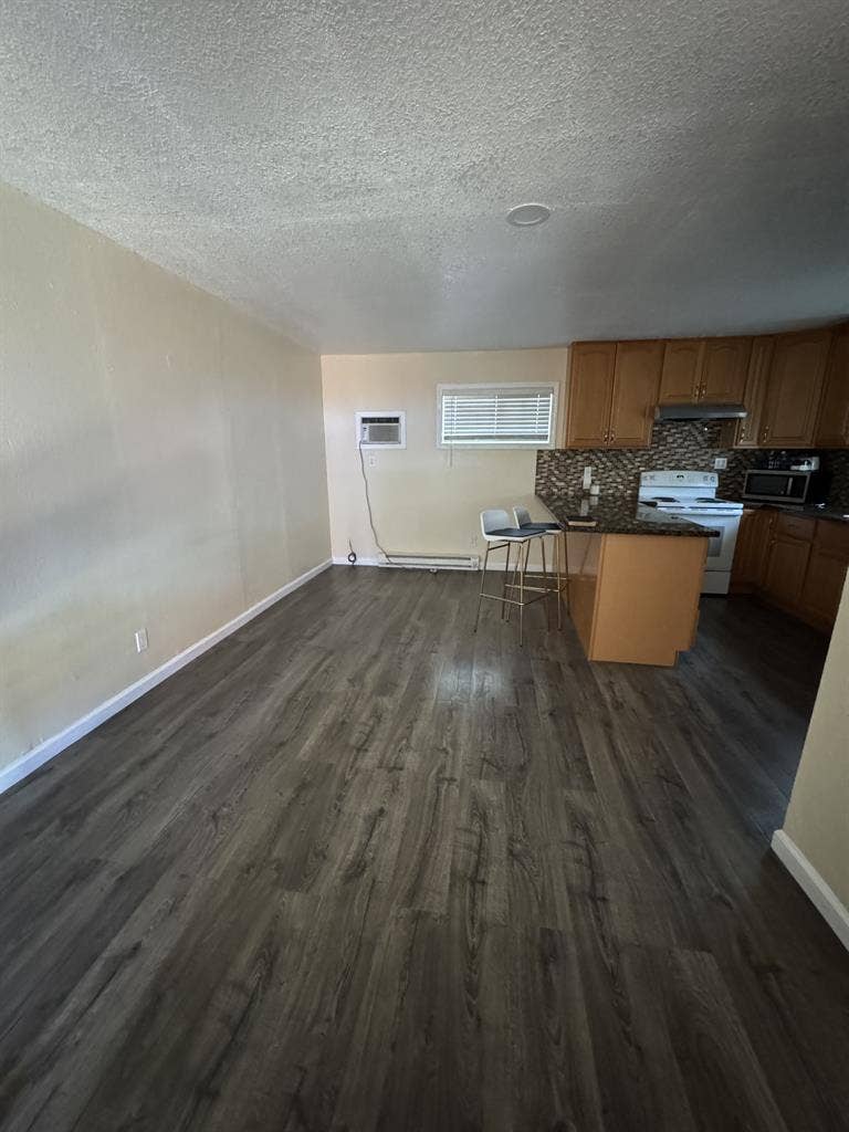 Living space for rent