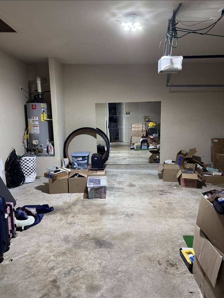 FULLY FURNISHED HOME ALL BILLS PAID