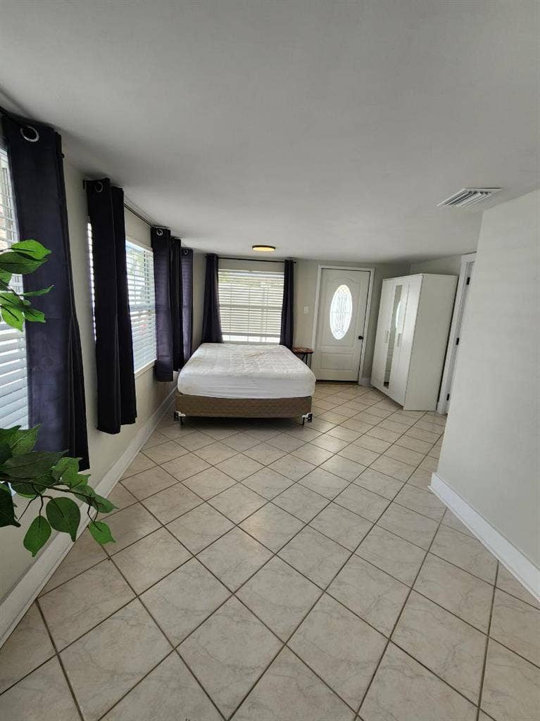PRIVATE ENTRANCE - *ALL-INCLUSIVE*