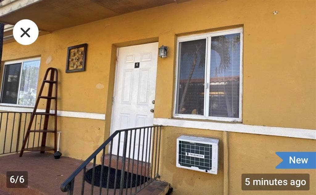 Mujer busca quiet female Roomate