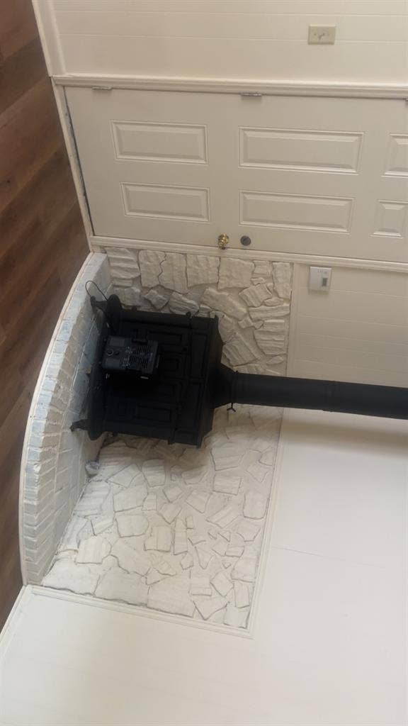 Looking for a roommate