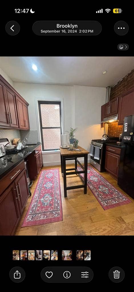 Roommate for 3 BR in Williamsburg
