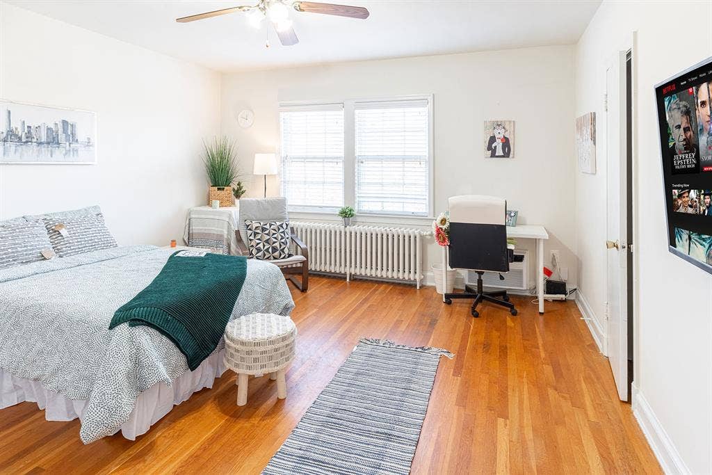 Furnished 2BR Near AU | Summer