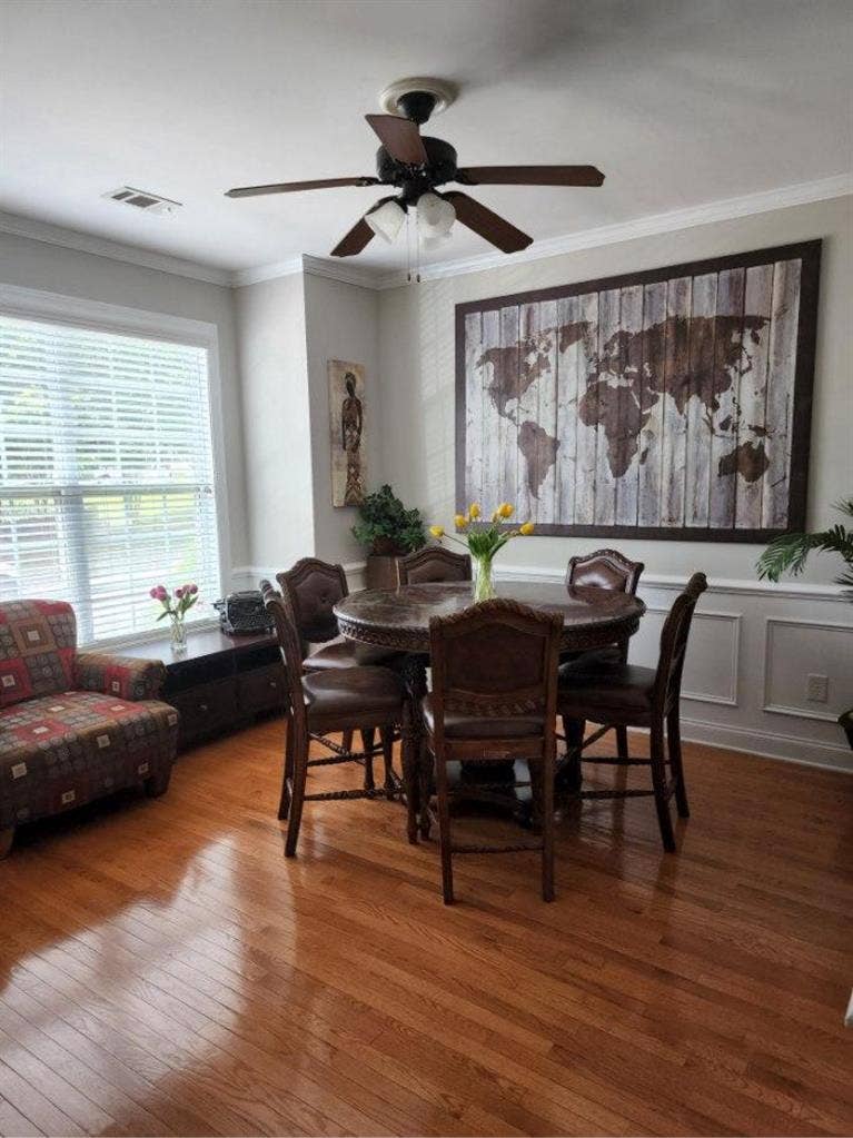 Roommate wanted