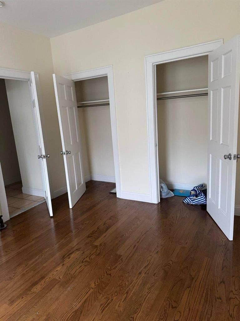 Room Avail in 3BR Astoria Apt!