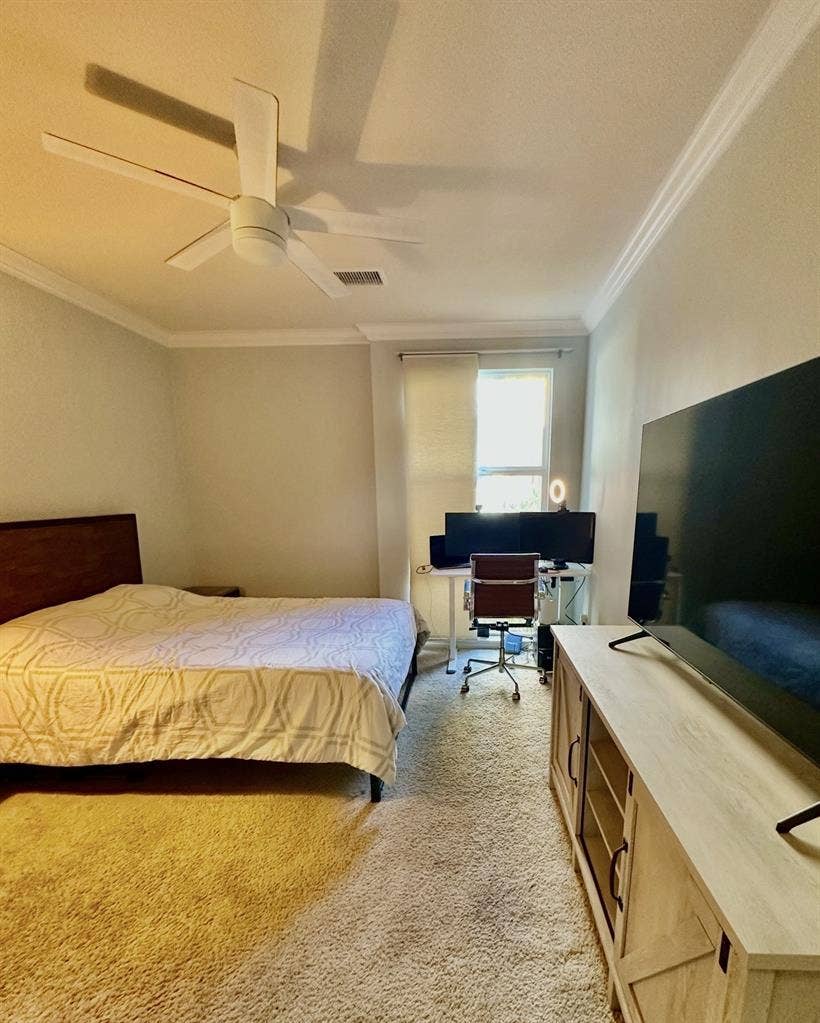 Modern Downtown 2B/2B Condo