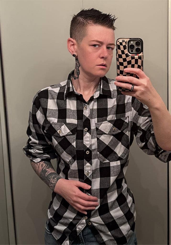 Looking for a roomie