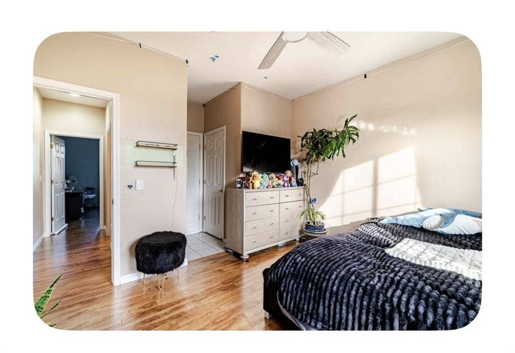 Cozy home attached half washroom