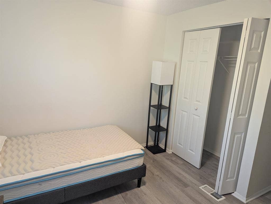 Private room near Charlotte/UNCC
