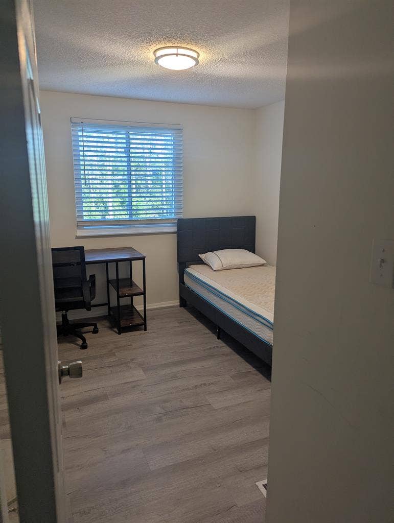 Private room near Charlotte/UNCC