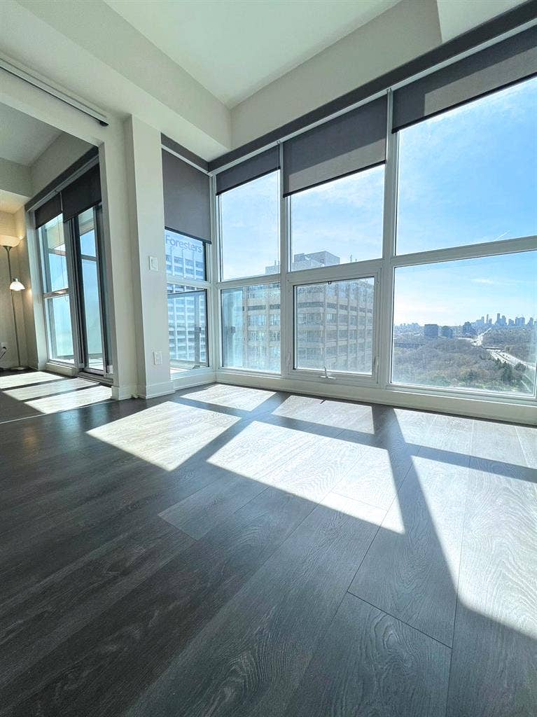 2Bed 2Bath Condo in Luxurious Condo