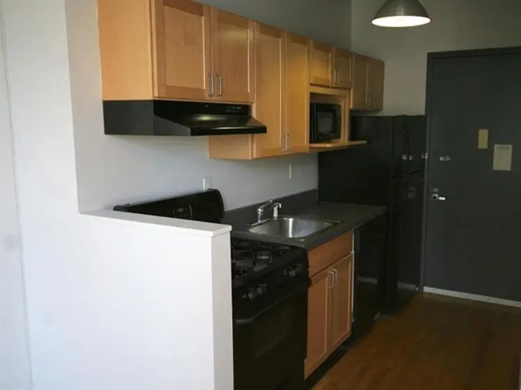Beautiful L.I.C. Studio, Immediate