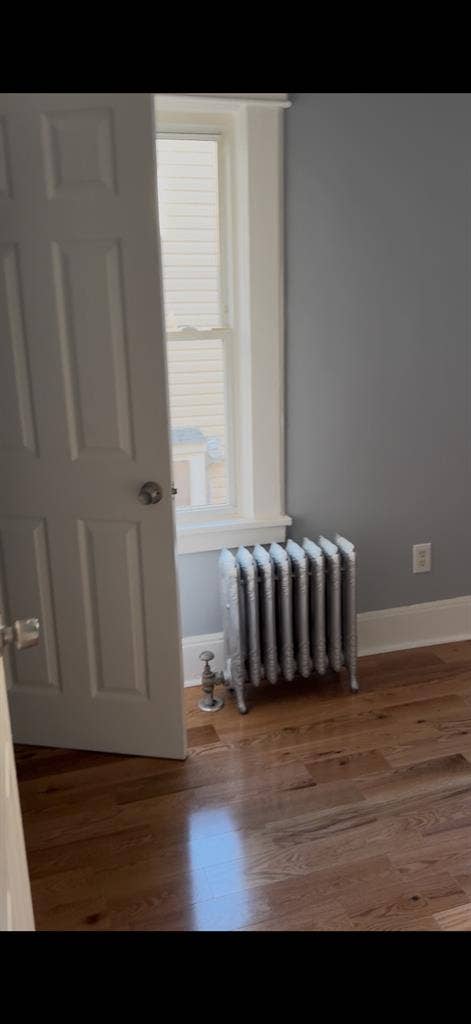 1 availble room in 4 room apartment