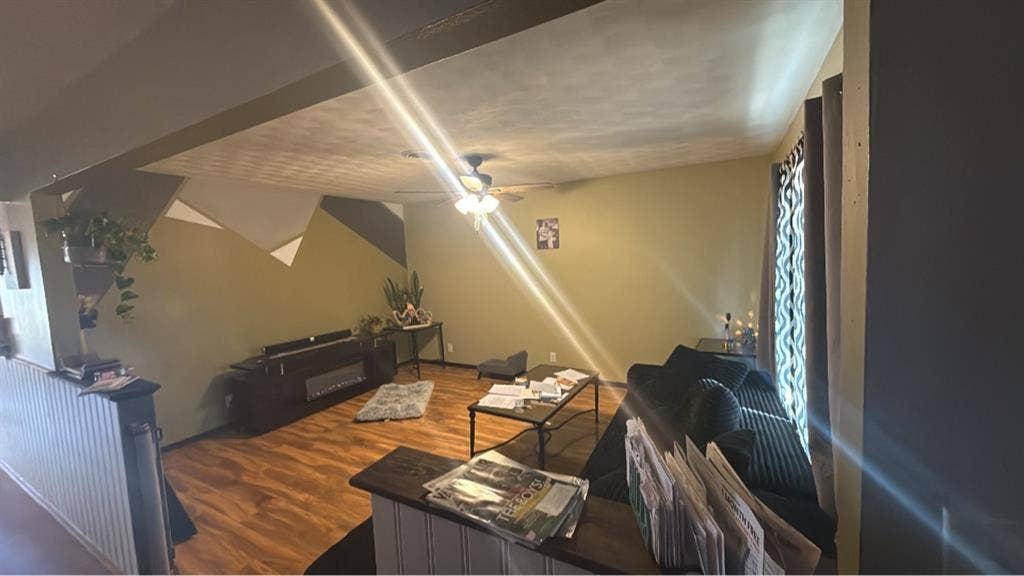 2.5 bedroom 2 bathroom