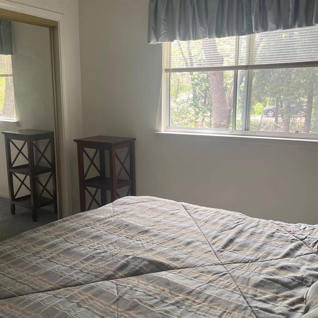 Room In The mountains 