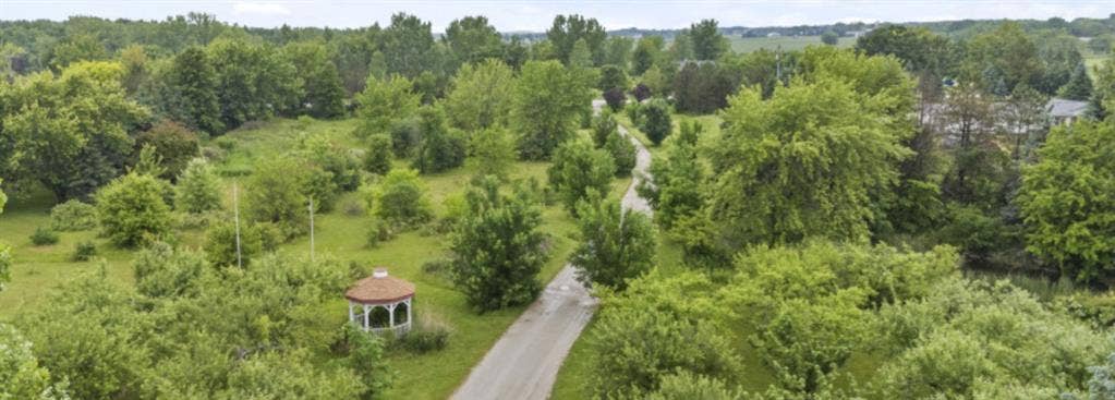 Cozy Room w/ Private Balcony w/View