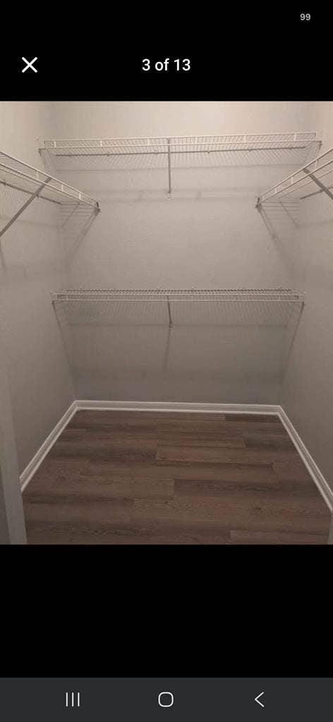 Large Master Bedroom w/ Attchd Bath