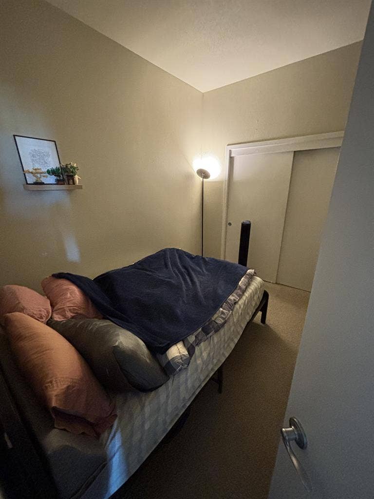 SKYRISE APARTMENT ROOM LEASE