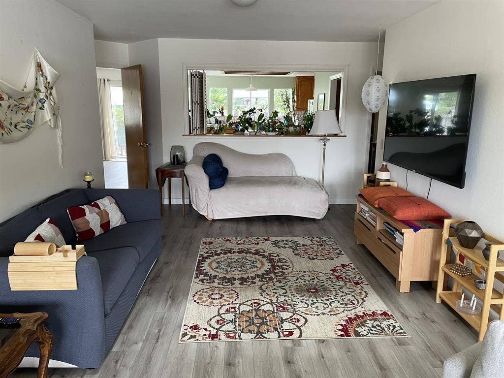 Room in Capitola Near the Ocean