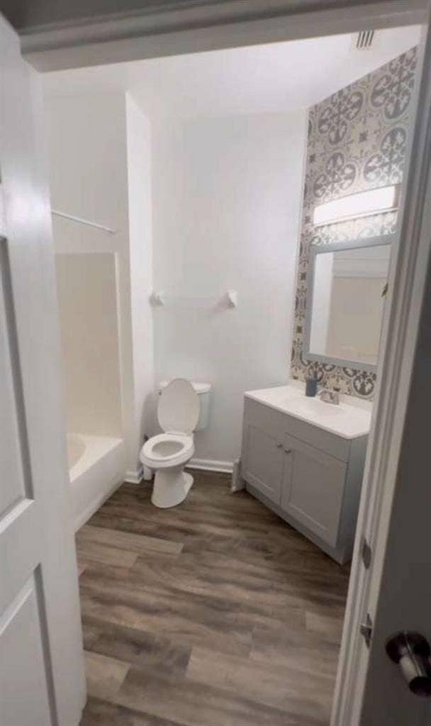 Master bedroom private bathroom