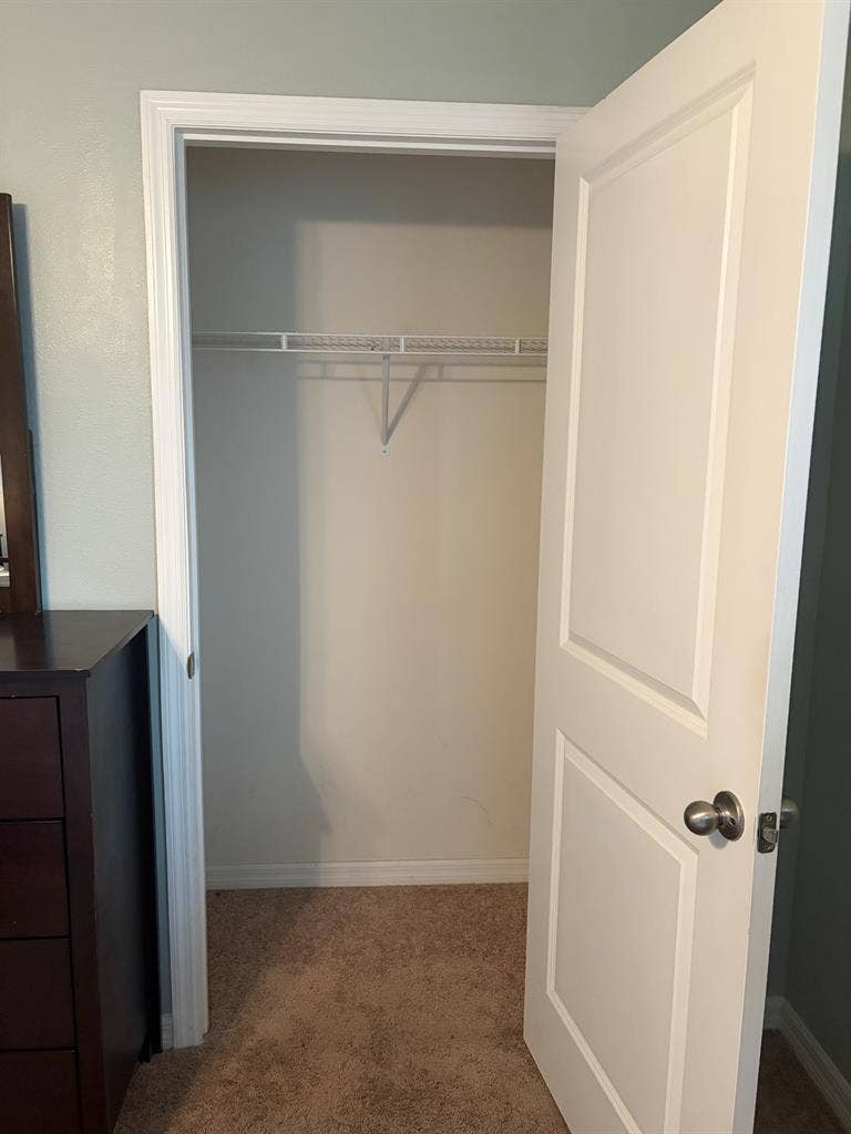 Room for rent - Riverview, FL