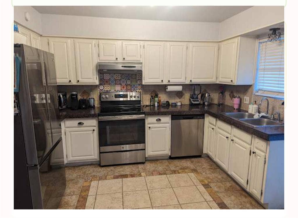1 bedroom/1 bathroom available