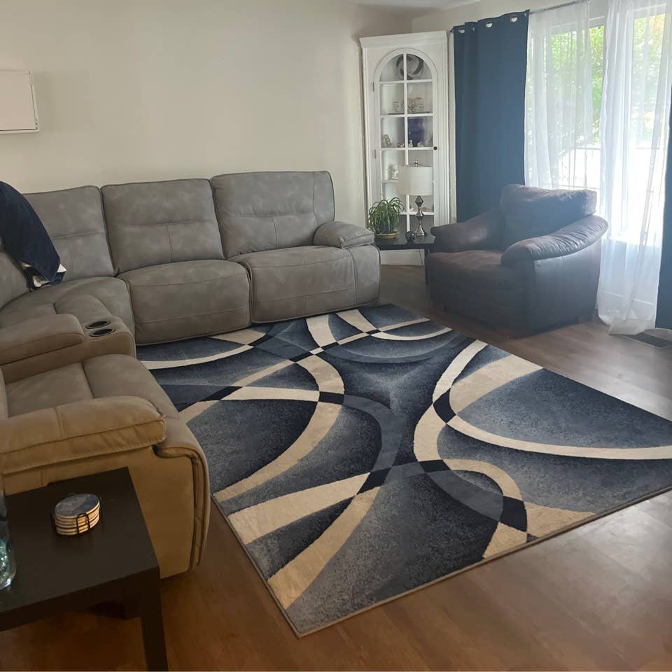 $850/mo Available May 1st