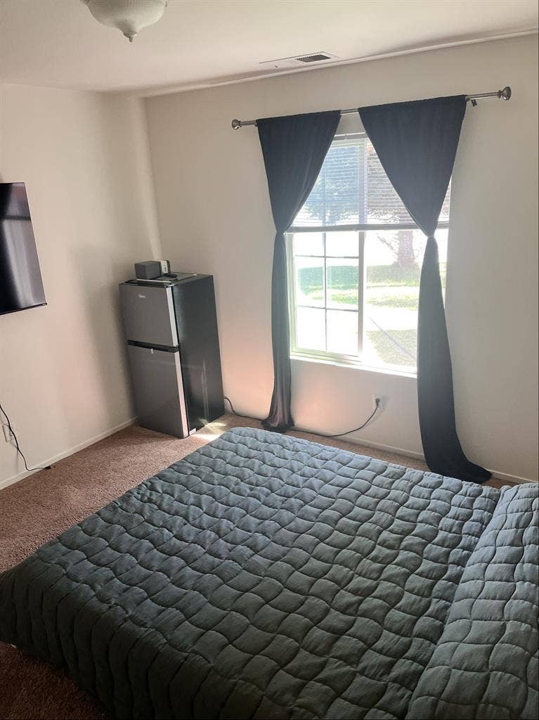 Private room rental