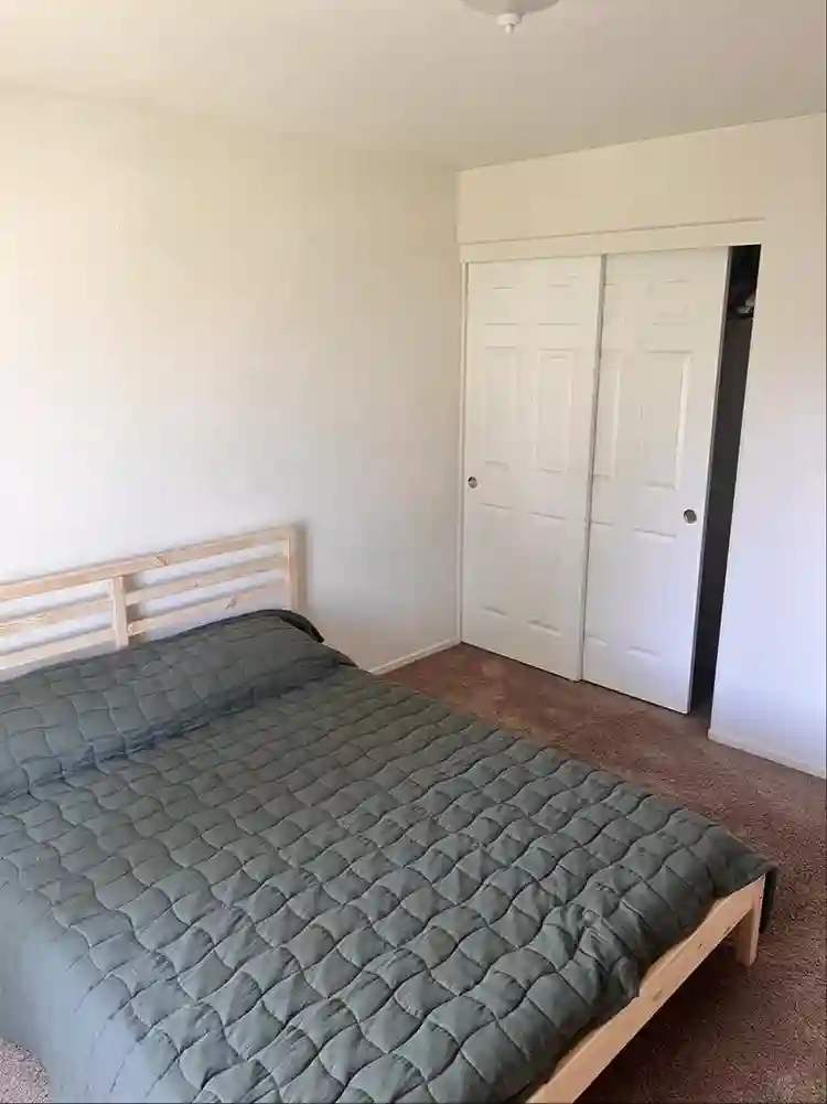 Private room rental