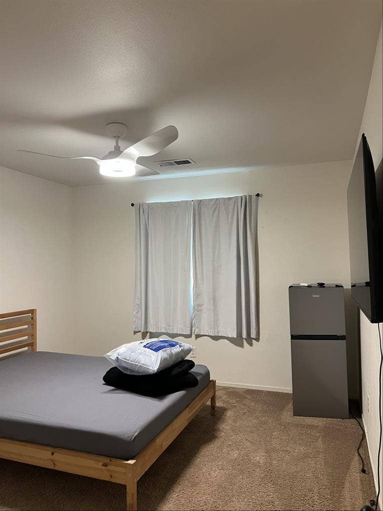 Furnished room bills included