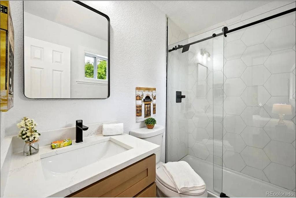 Room with Private Bath-$1,000