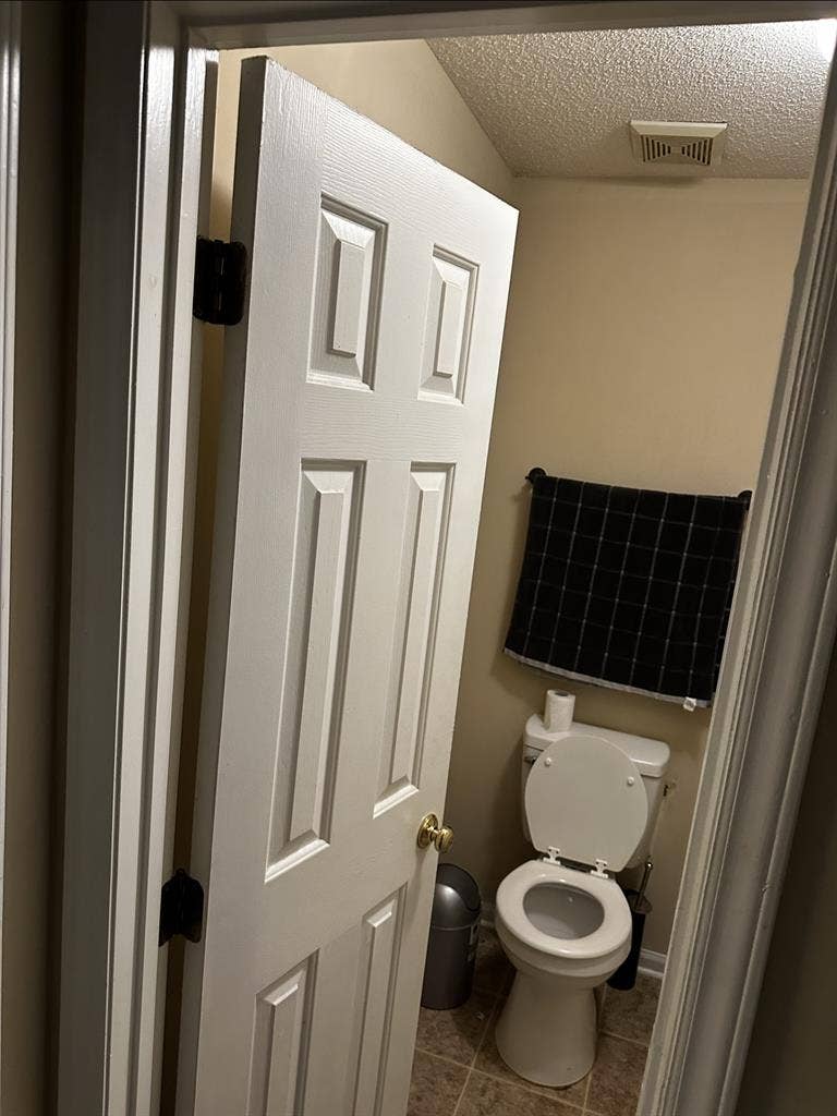 Room available for rentt