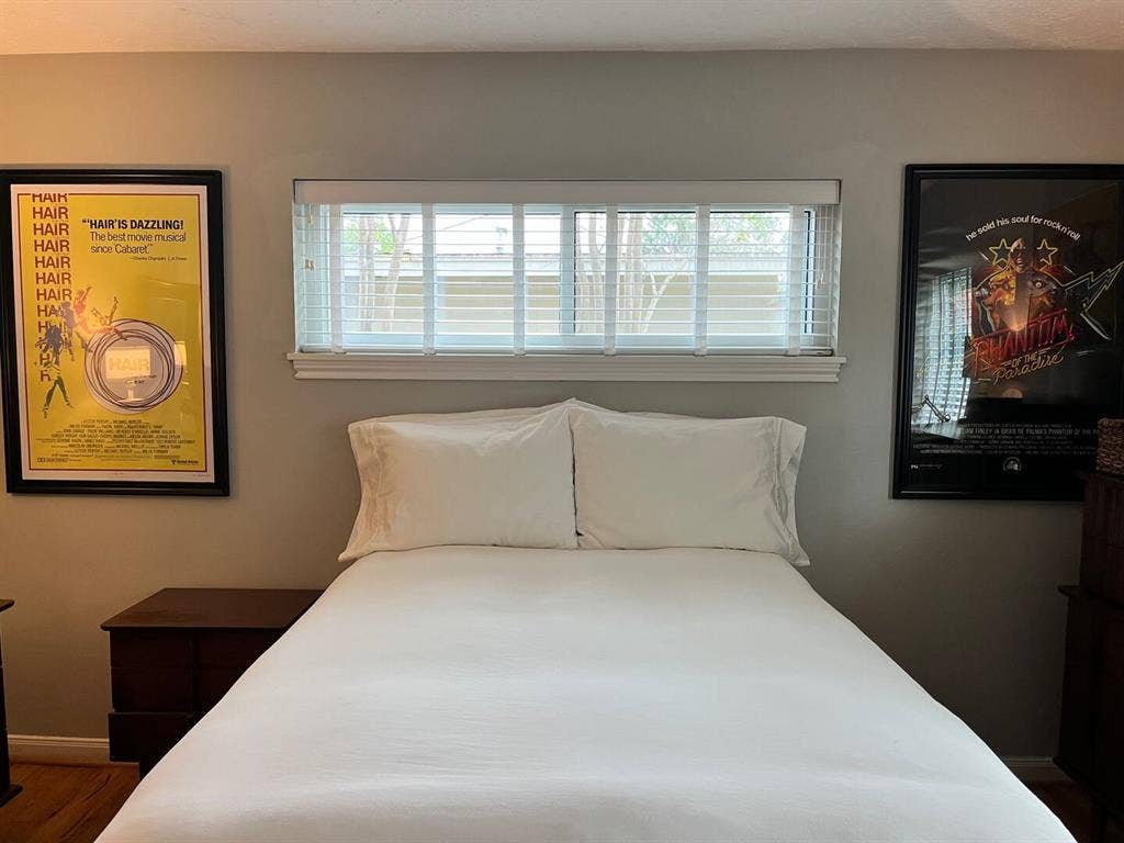 Huge furnished room all bills incl!