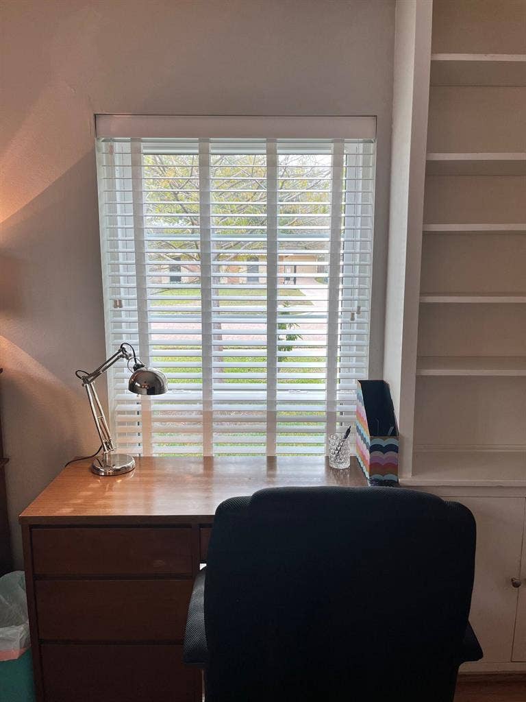 Huge furnished room all bills incl!