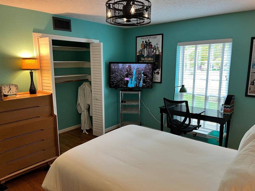 Large Furn Room all bills incl!